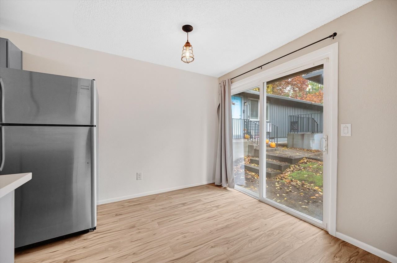 Kelsey Court - Photo 7 of 18