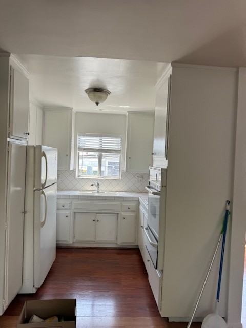 725 North Sycamore Avenue - Photo 4 of 19