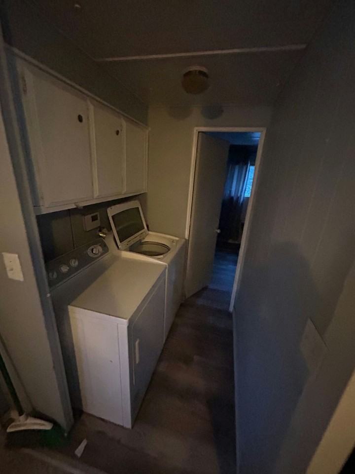 9021 Toloff Street - Photo 3 of 13