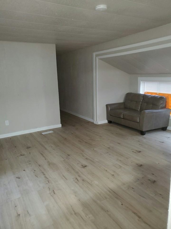 9021 Golovin Street - Photo 3 of 13