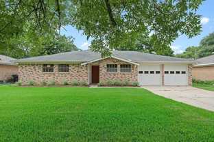 5815 Effingham Dr - Photo 1 of 1