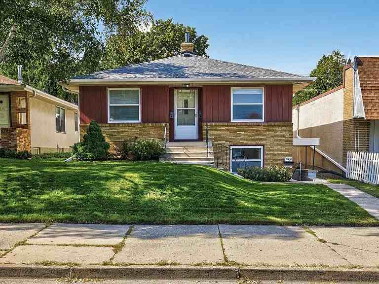 5212 Bloomington Ave - Photo 2 of 17