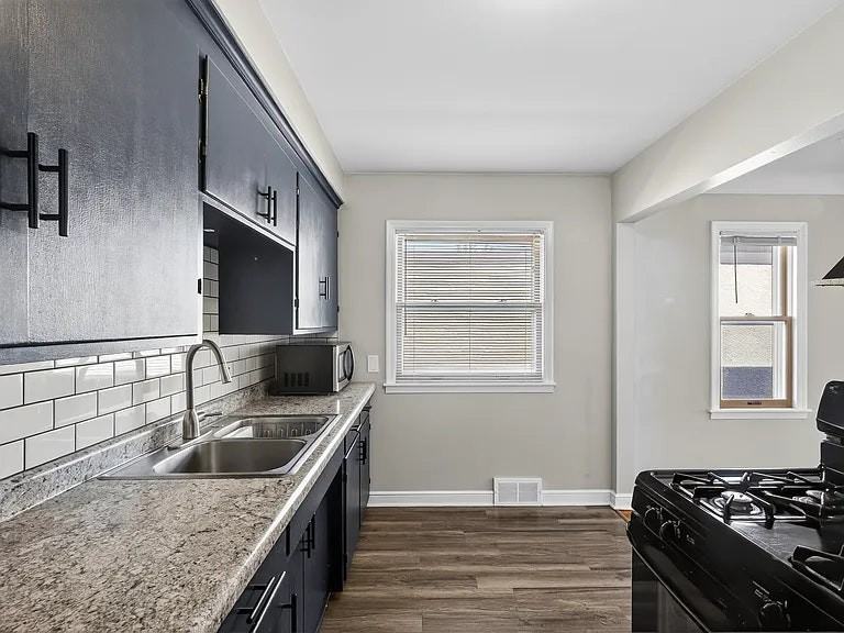 5212 Bloomington Ave - Photo 7 of 17