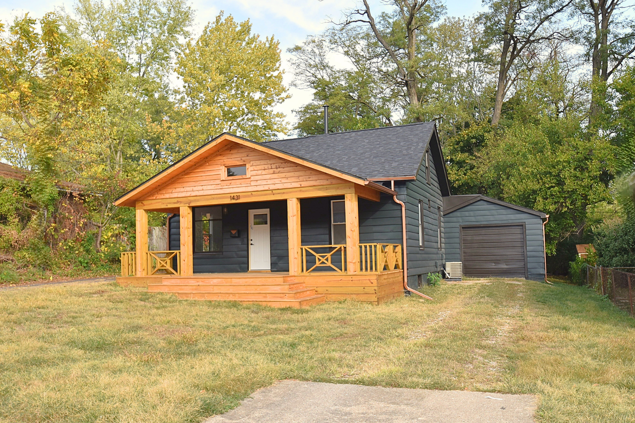 1431 E Rouse Ave - Photo 3 of 24