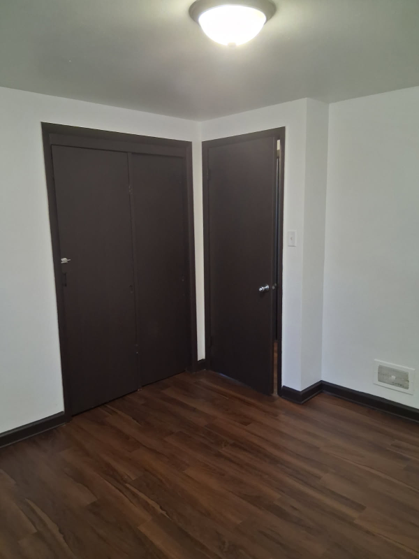 4900 N 40th St - Photo 5 of 14