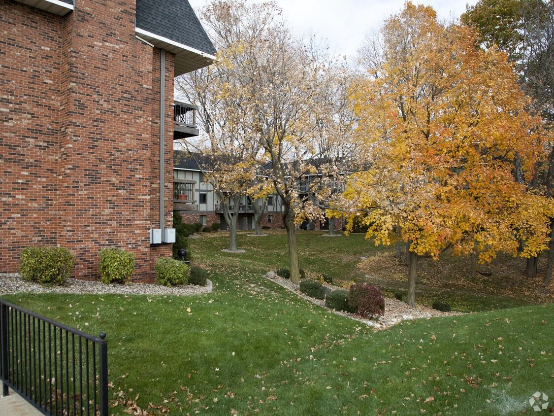 Dunlap Lakeside - Photo 3 of 28