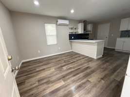 featured image of 303 E 7th St