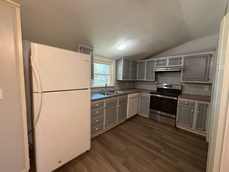 2034 Fuselier Rd - Photo 3 of 17