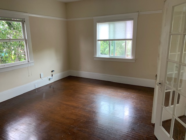 2717 Derby St #3 - Photo 3 of 10