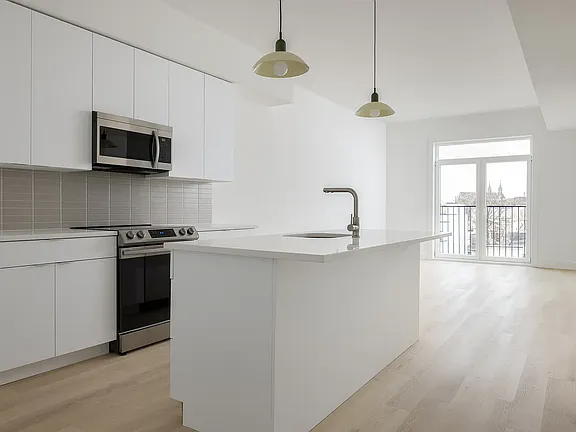 2653 Coral St #10 - Photo 3 of 13