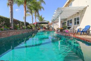 featured image of 11122 Blue Allium Ave