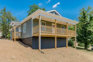 featured image of 1020 Pansy St