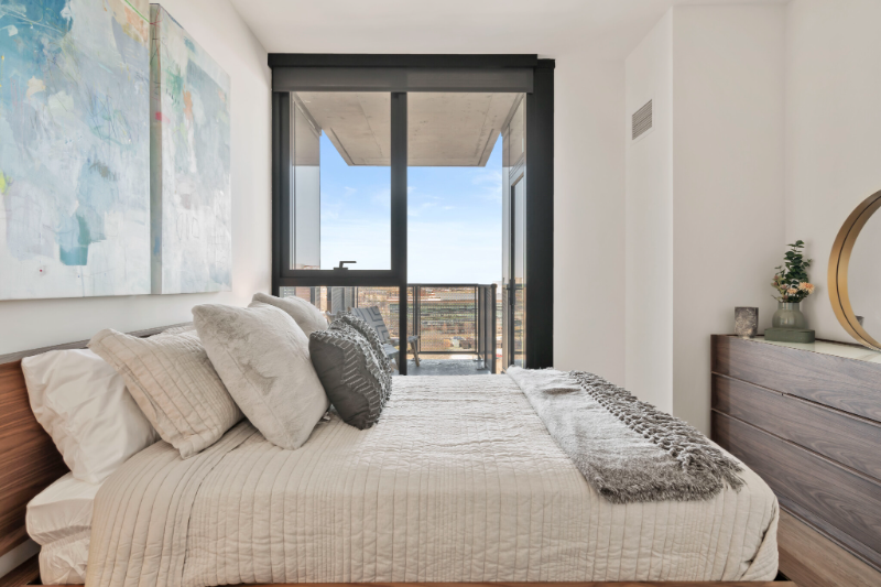 515 South Damen Avenue - Photo 5 of 12