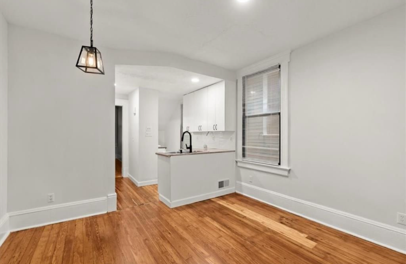 740 Oakland Avenue Southeast #B - Photo 6 of 10