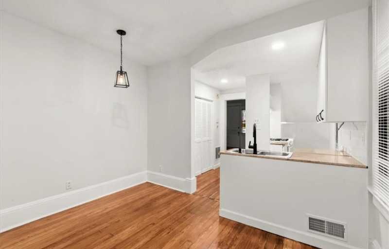 740 Oakland Avenue Southeast #B - Photo 7 of 10