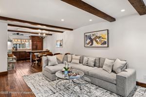 featured image of 710 S Mill St #6-7