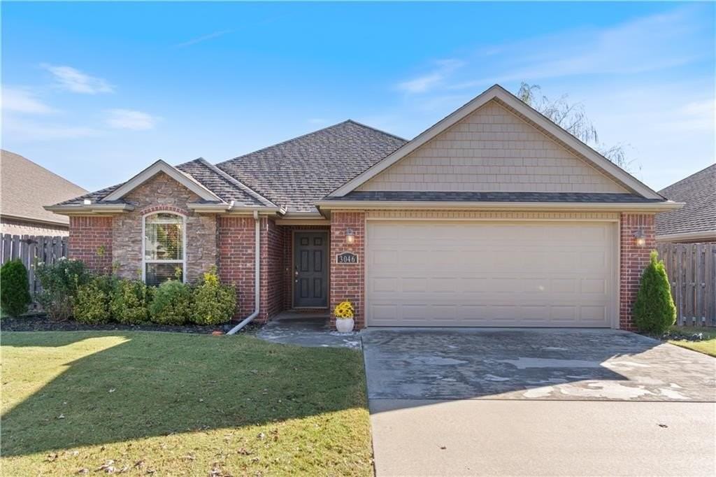 3046 N Raven Ln - Photo 2 of 29