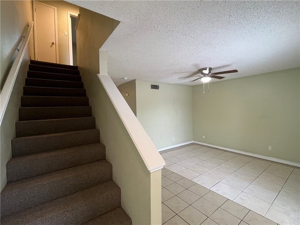 7225 Owen Ct Apt C #C - Photo 3 of 17