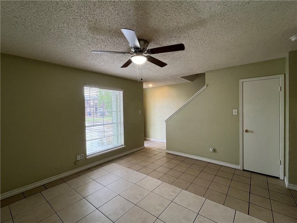 7225 Owen Ct Apt C #C - Photo 5 of 17