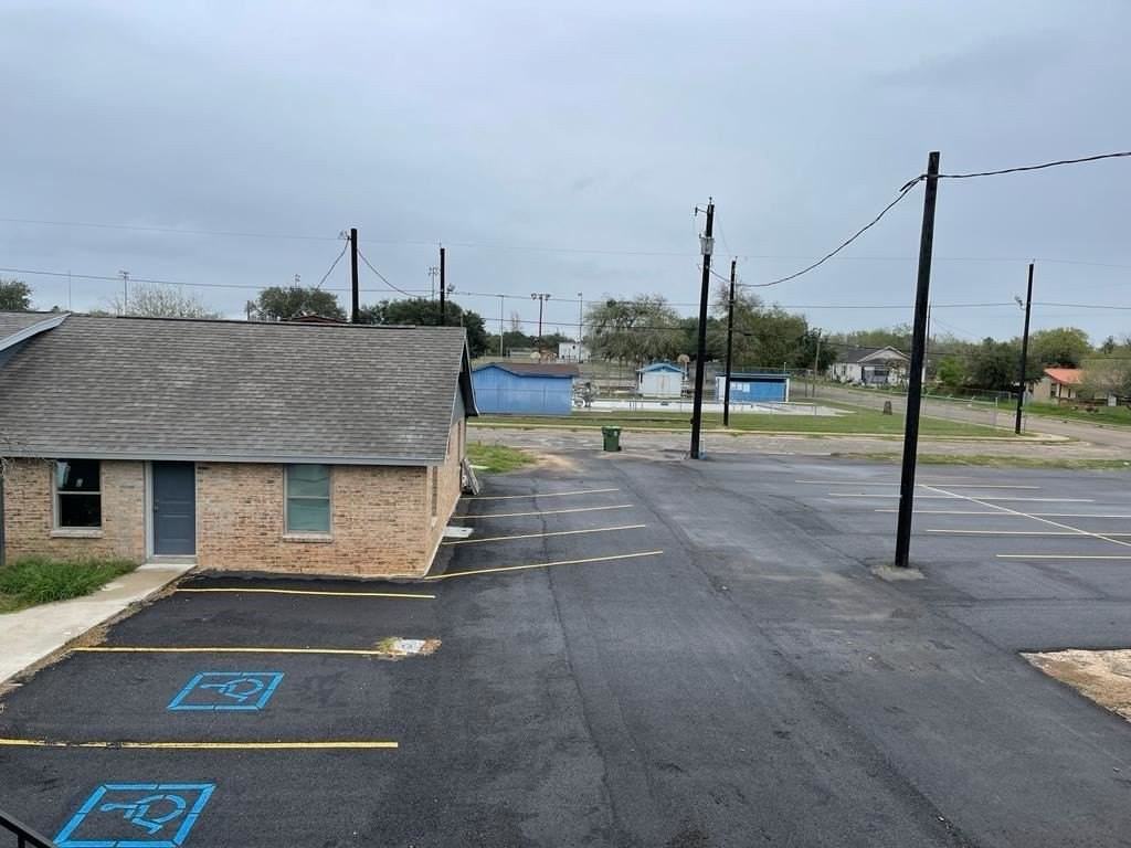 405 W Santa Clara St - Photo 5 of 11