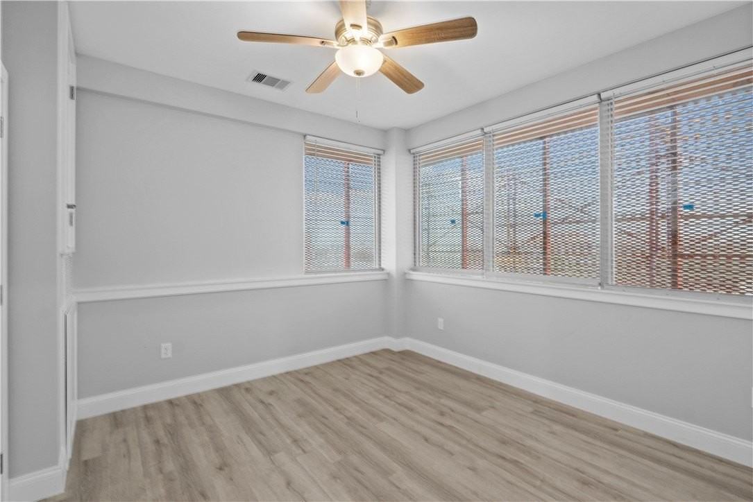 1801 South Staples Street - Photo 6 of 16