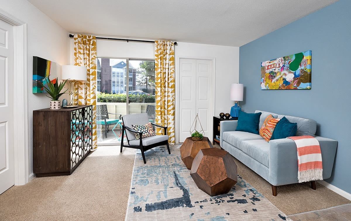 Wyndham at Hampton Apartments - Photo 3 of 16