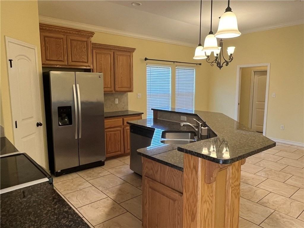 2565 Sands Drive - Photo 7 of 20