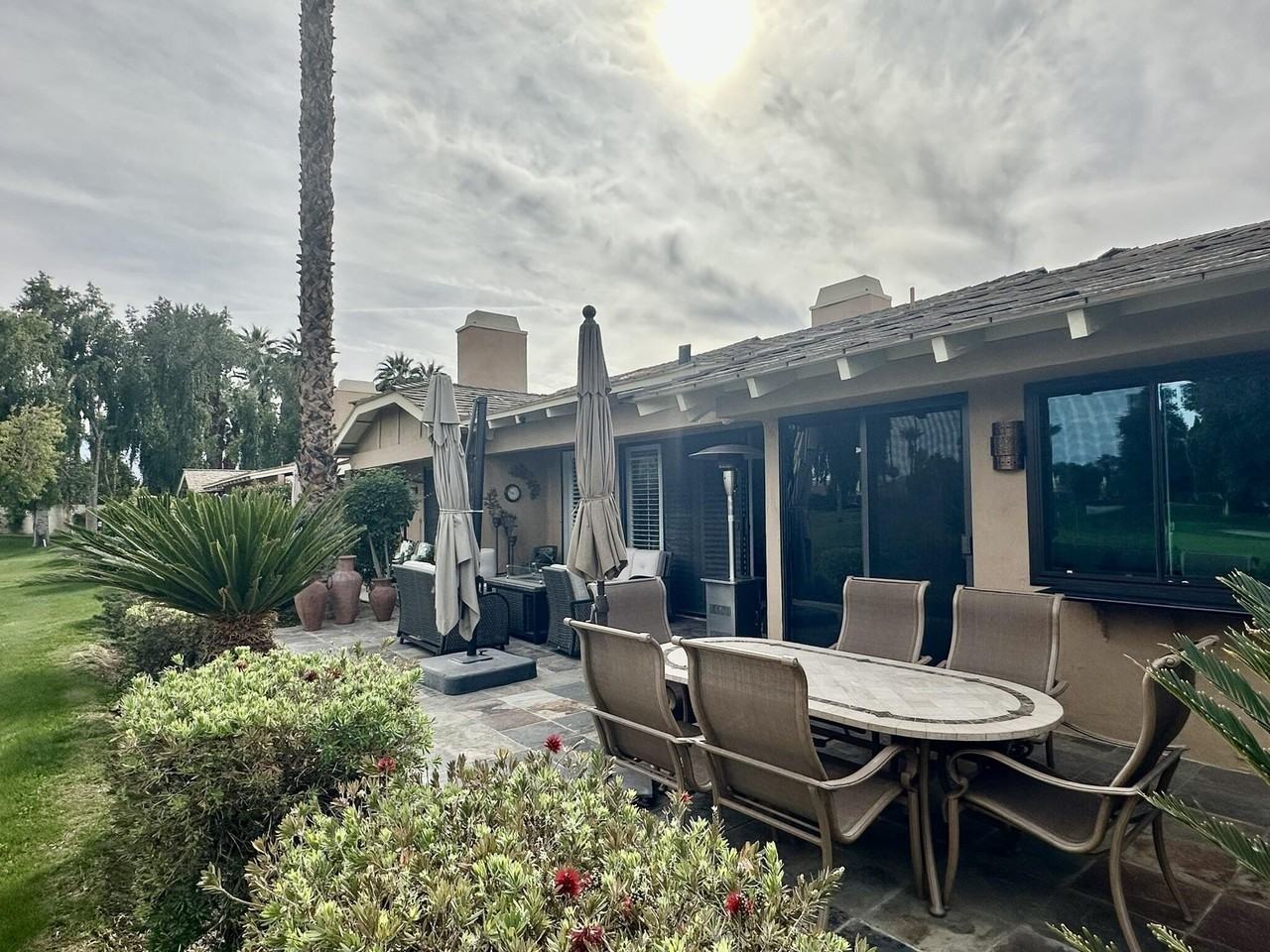 126 Castellana West - Photo 5 of 16