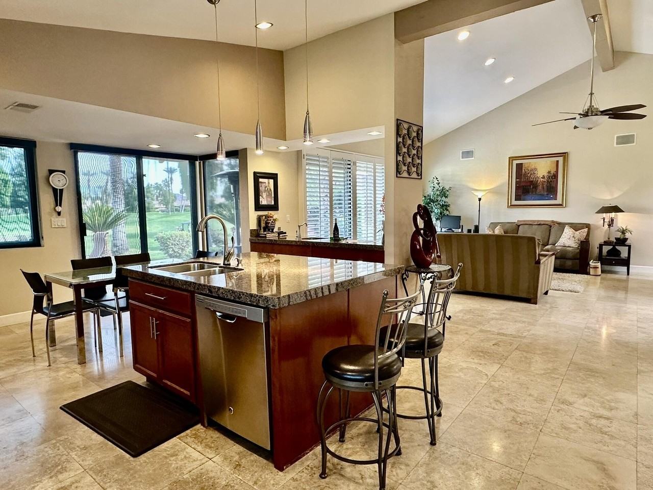 126 Castellana West - Photo 6 of 16