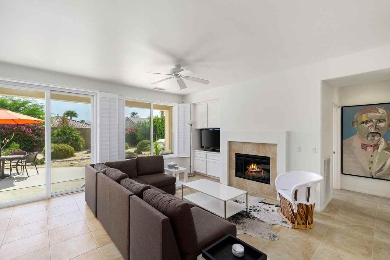 60224 Honeysuckle St - Photo 7 of 30