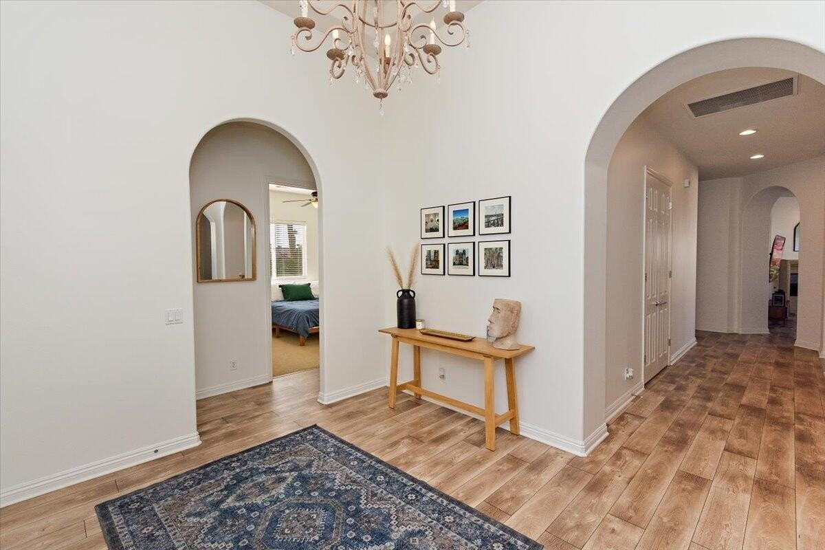 39561 Picasso Court - Photo 5 of 32