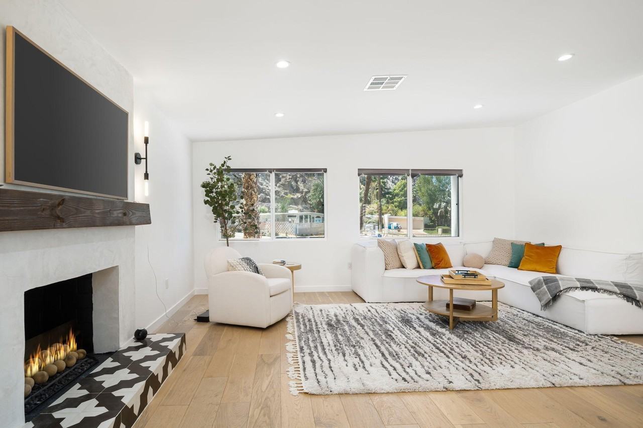 77110 Desi Drive - Photo 3 of 38