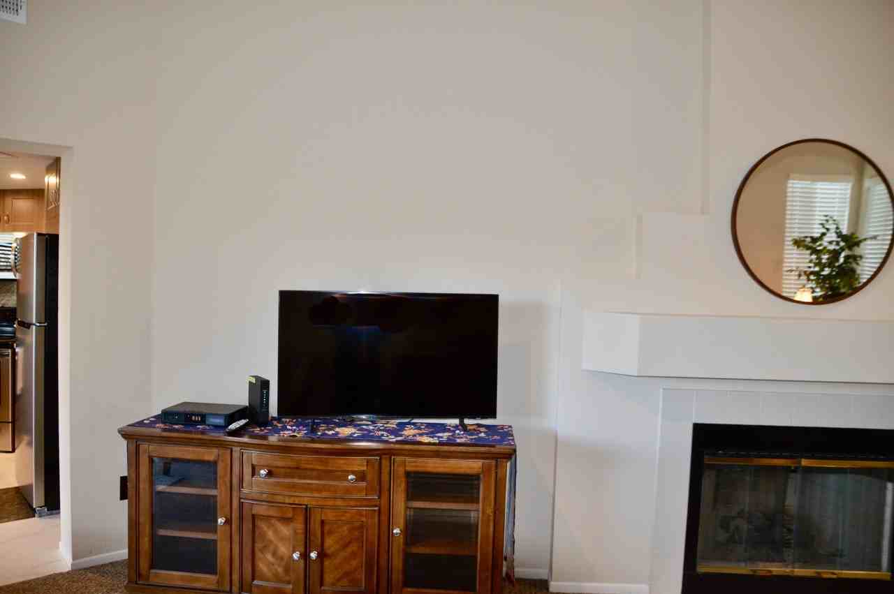 41691 Kansas Street - Photo 4 of 25