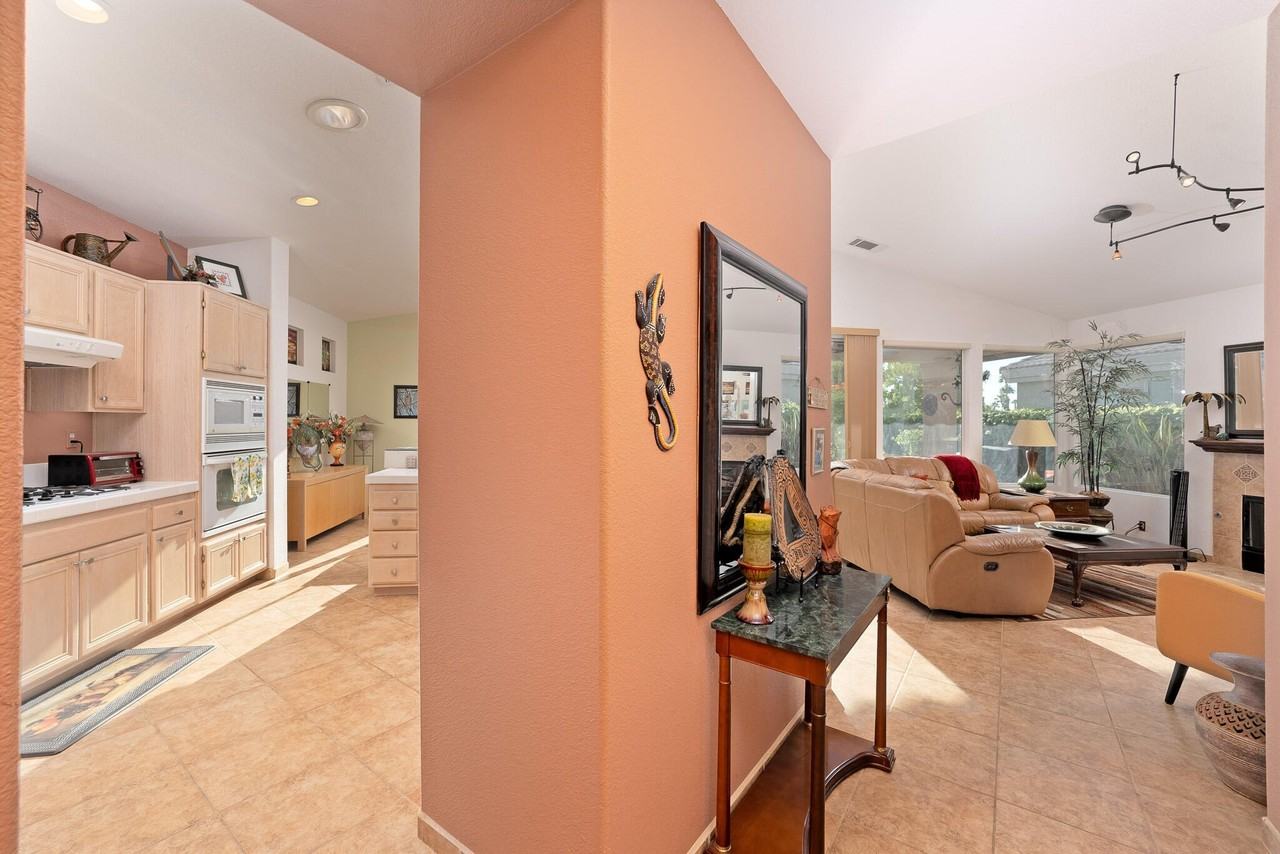 29680 West Trancas Drive - Photo 3 of 30