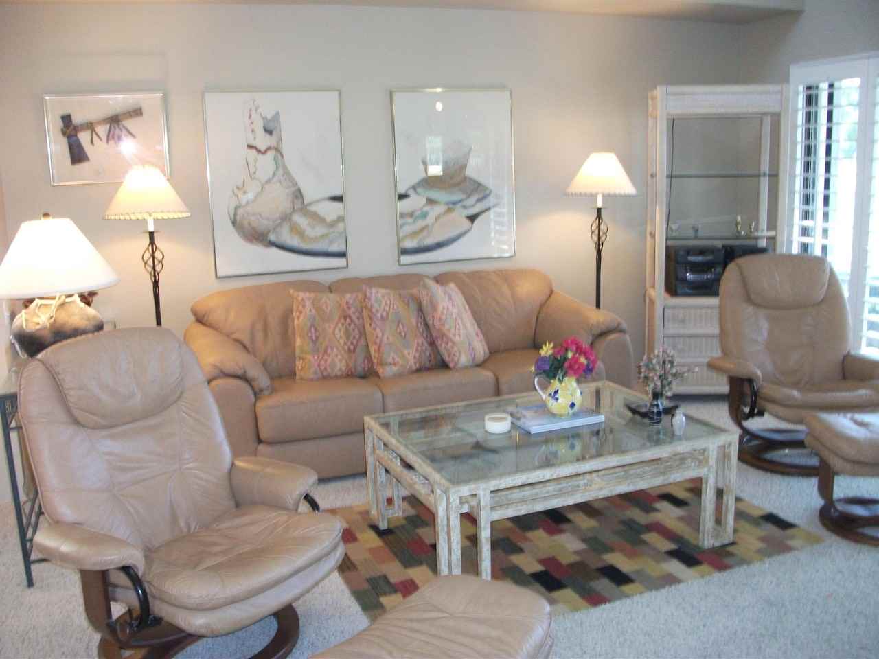 107 Racquet Club Dr - Photo 2 of 41