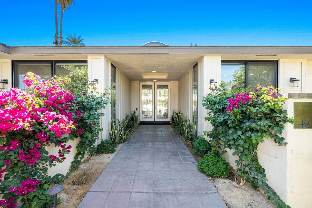 49 Columbia Drive - Photo 3 of 50