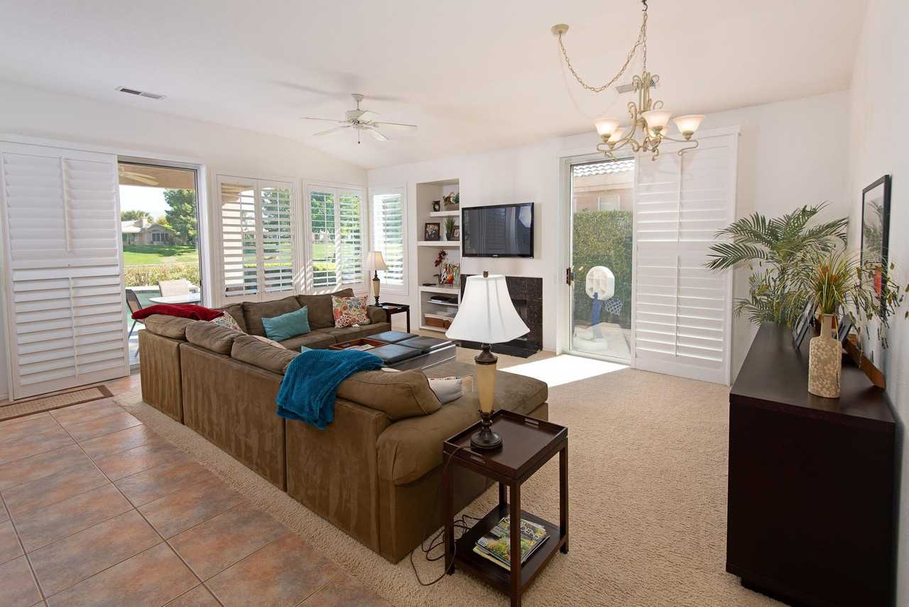 29488 W Laguna Dr - Photo 2 of 31