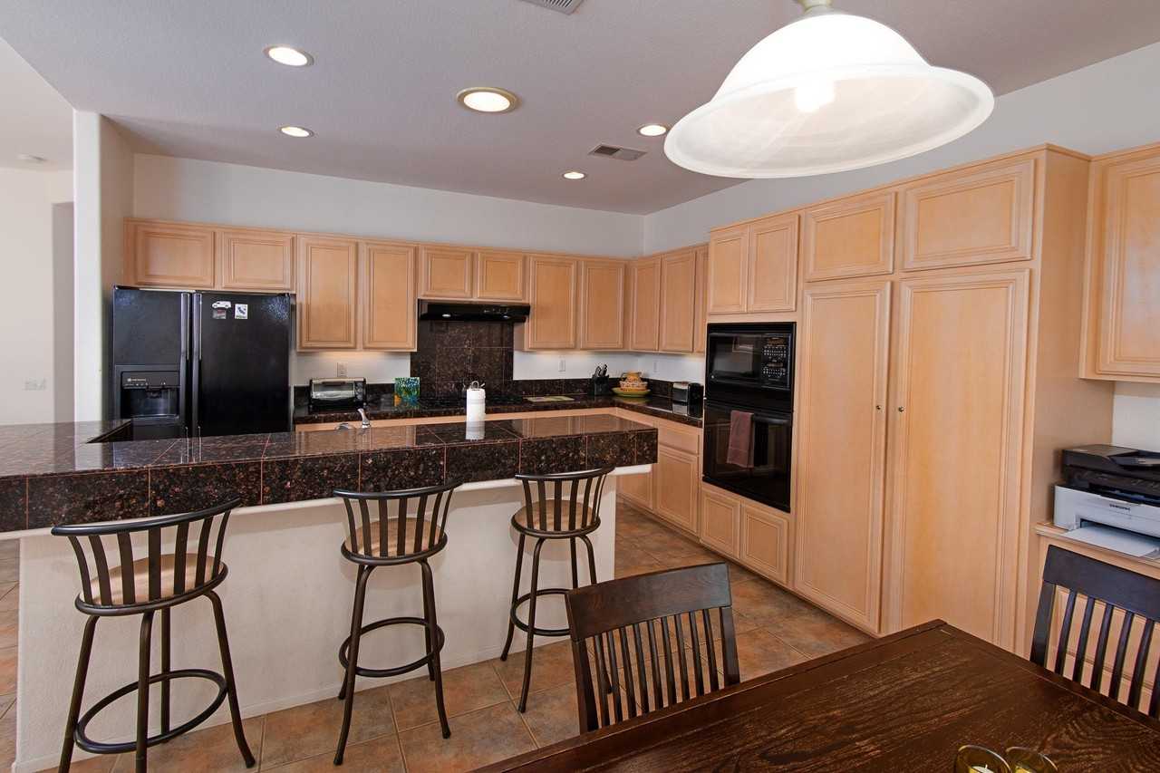 29488 W Laguna Dr - Photo 7 of 31