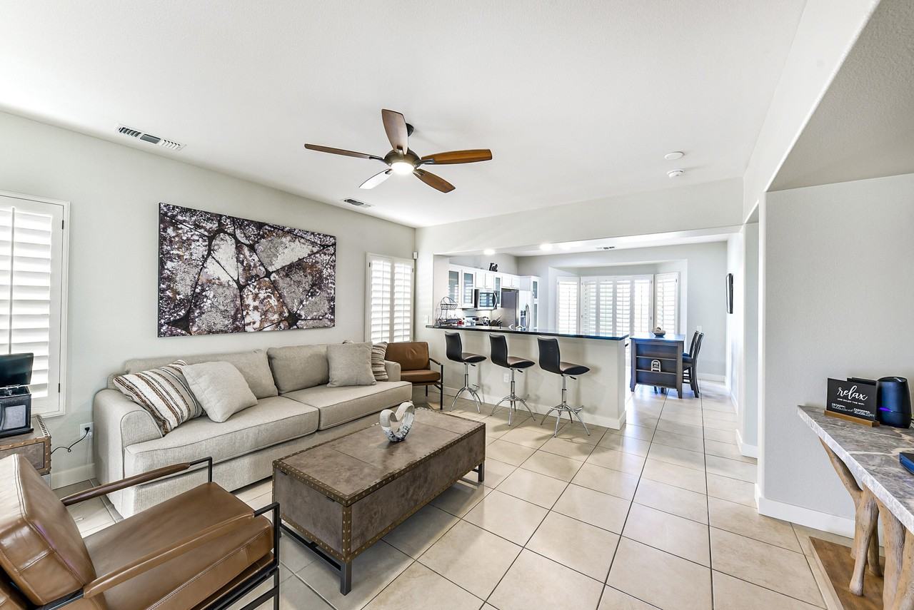 39676 Somerset Avenue - Photo 5 of 32