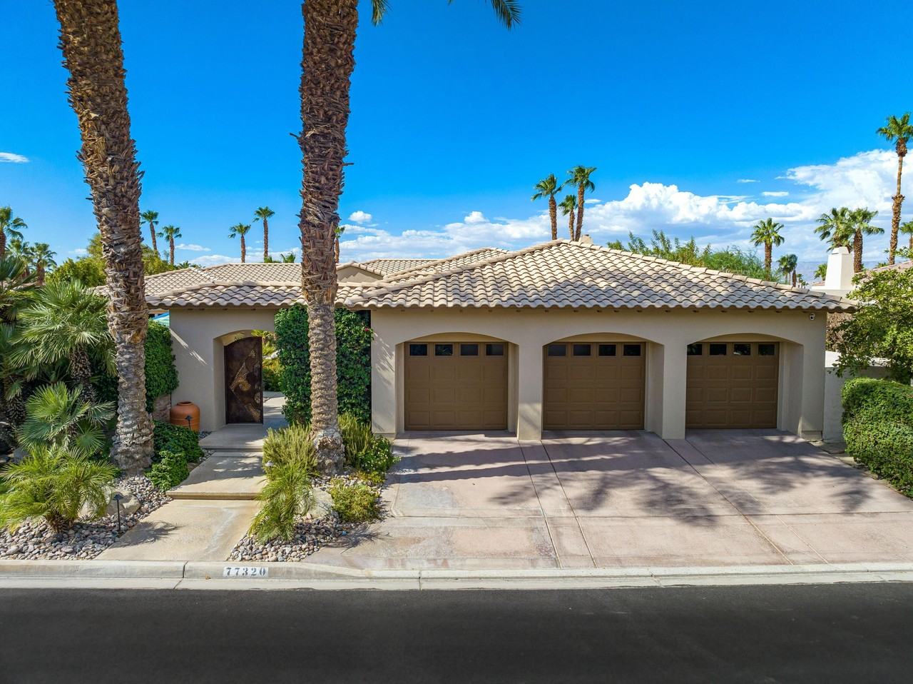 77320 Black Mountain Trl - Photo 2 of 50