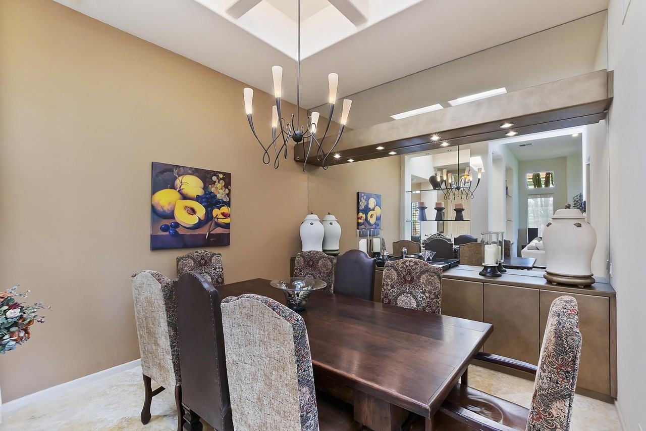 359 Desert Holly Drive - Photo 5 of 50