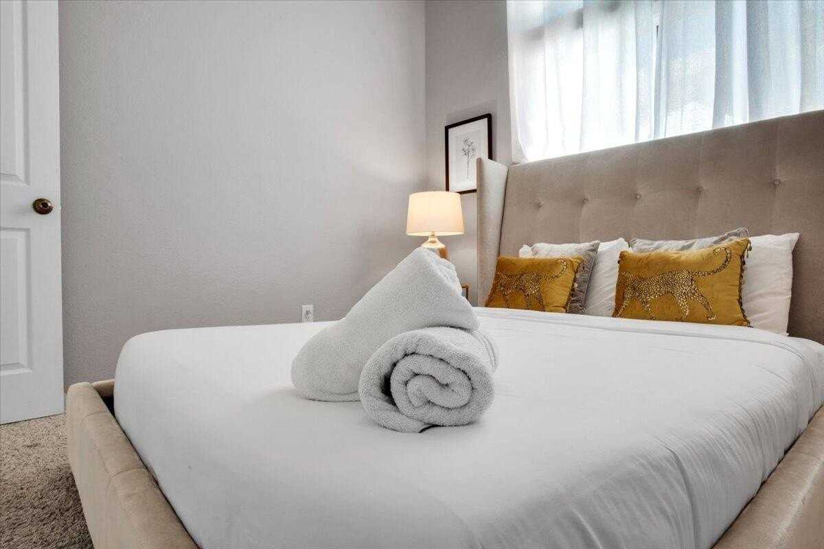 10748 Ocotillo Road - Photo 7 of 50