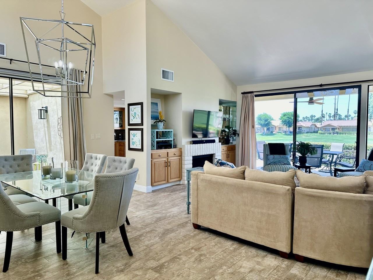 214 La Paz Way - Photo 4 of 15