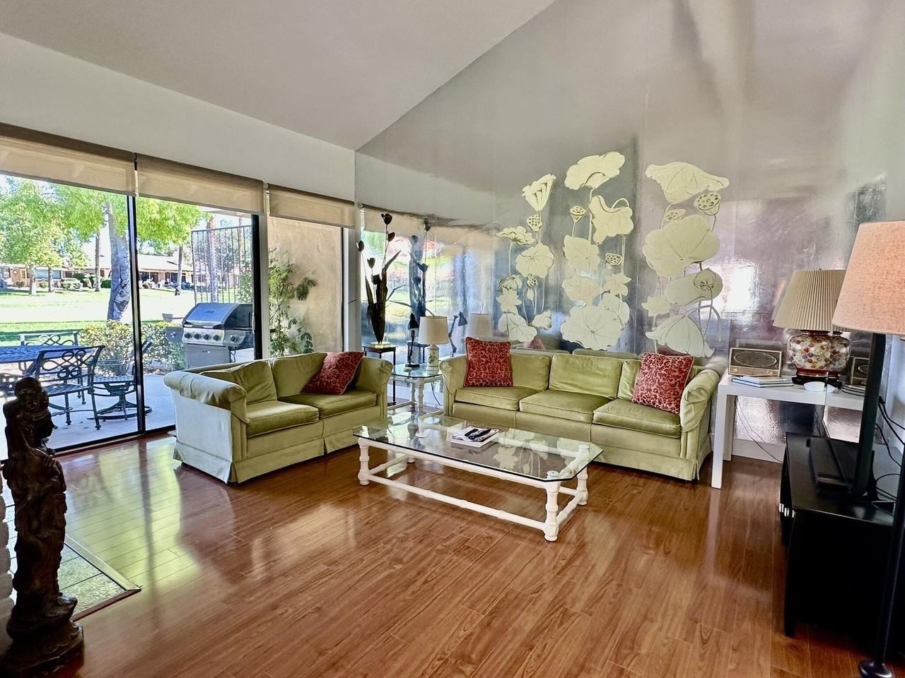 316 Sierra Madre South - Photo 4 of 13