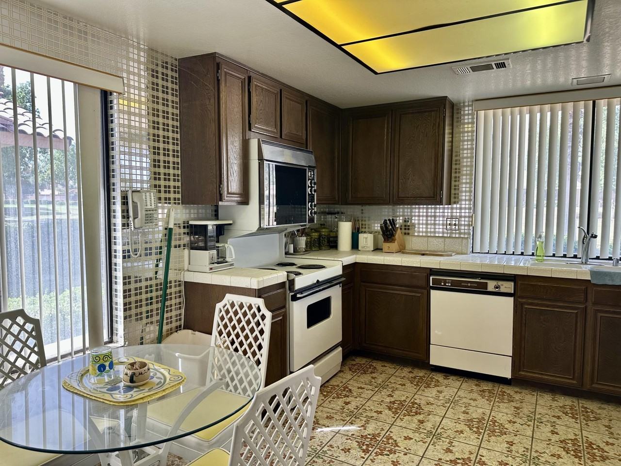 316 Sierra Madre South - Photo 6 of 13