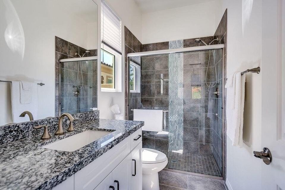 67296 Lakota Ct - Photo 2 of 36