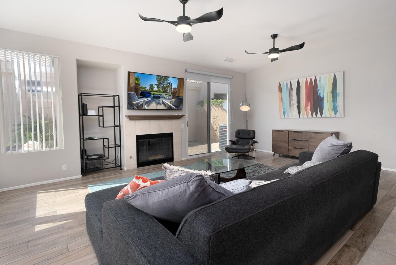 29869 W Laguna Dr - Photo 4 of 30