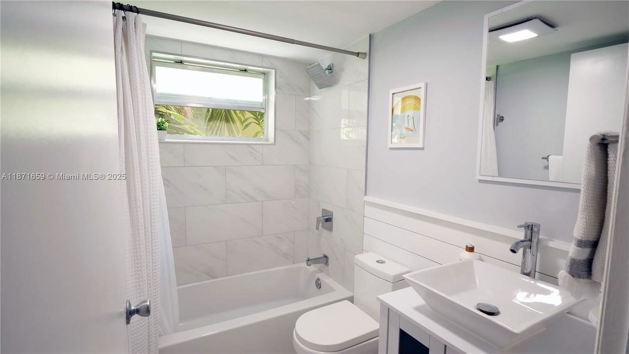 618 Euclid Ave #401 - Photo 7 of 8