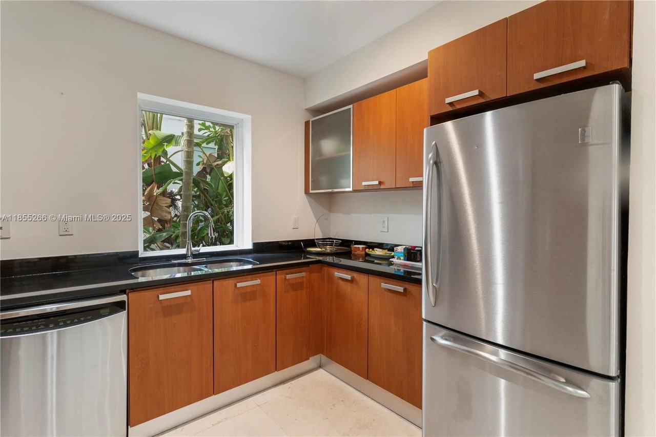 234 Meridian Ave #3 - Photo 5 of 8