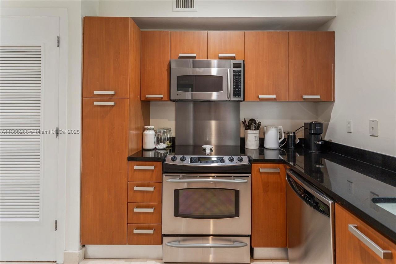 234 Meridian Ave #3 - Photo 7 of 8